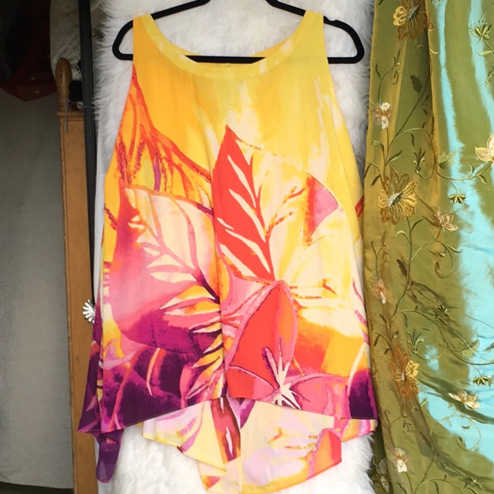 Jennifer Lopez 3X blouse, Tropical, lightweight summer tank, Large arm, neck.